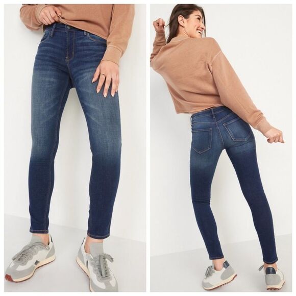 10/$25🦋 Old Navy Dark Wash Rockstar Super Skinny Mid Rise Jeans - Size 12L - Picture 1 of 16